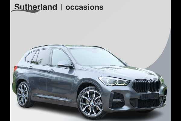 BMW X1 xDrive25e M-sport 220 PK | M pakket | Keyless entry | Camera | Stoelverwarming | Elektrische stoelen met geheugen | Head up Display | Elektrische Klep | 19 Inch |