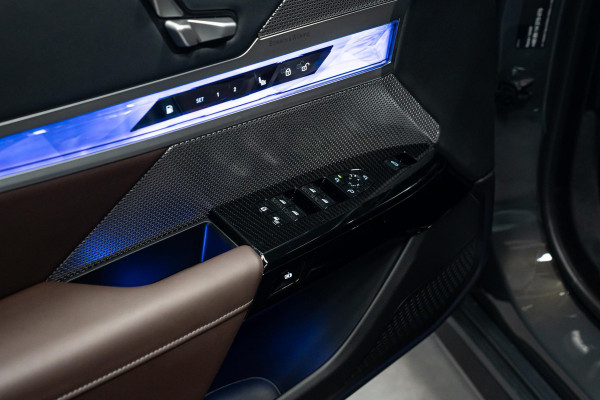 BMW 7 Serie 750e xDrive *M-Sport Pro / Panorama Sky Lounge / Bowers & Wilkins / Stoelventilatie & Massage / Head-Up Display*