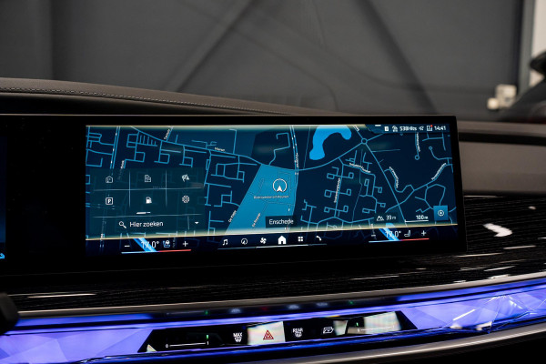 BMW 7 Serie 750e xDrive *M-Sport Pro / Panorama Sky Lounge / Bowers & Wilkins / Stoelventilatie & Massage / Head-Up Display*