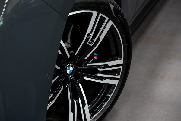 BMW 7 Serie 750e xDrive *M-Sport Pro / Panorama Sky Lounge / Bowers & Wilkins / Stoelventilatie & Massage / Head-Up Display*