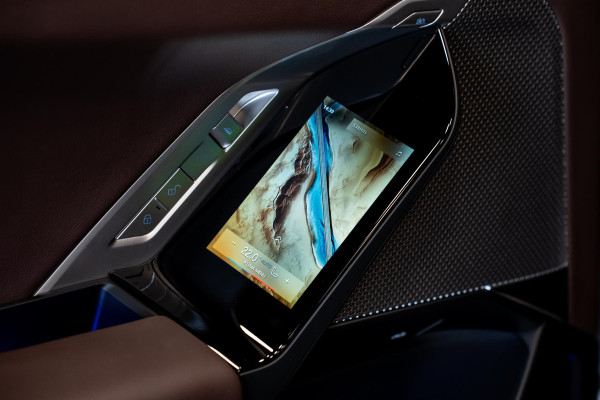 BMW 7 Serie 750e xDrive *M-Sport Pro / Panorama Sky Lounge / Bowers & Wilkins / Stoelventilatie & Massage / Head-Up Display*