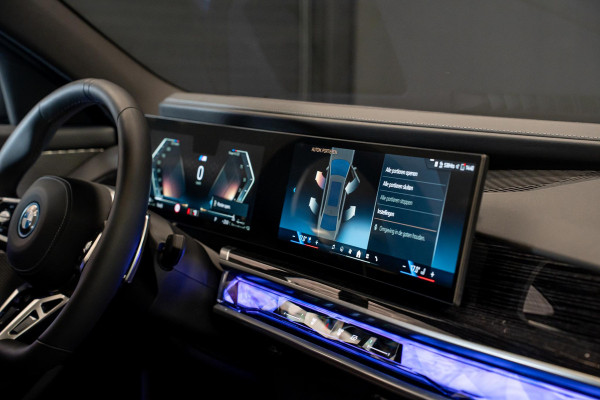 BMW 7 Serie 750e xDrive *M-Sport Pro / Panorama Sky Lounge / Bowers & Wilkins / Stoelventilatie & Massage / Head-Up Display*