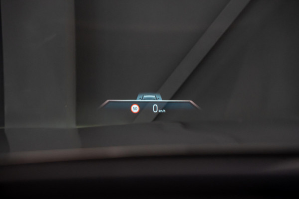 BMW 7 Serie 750e xDrive *M-Sport Pro / Panorama Sky Lounge / Bowers & Wilkins / Stoelventilatie & Massage / Head-Up Display*
