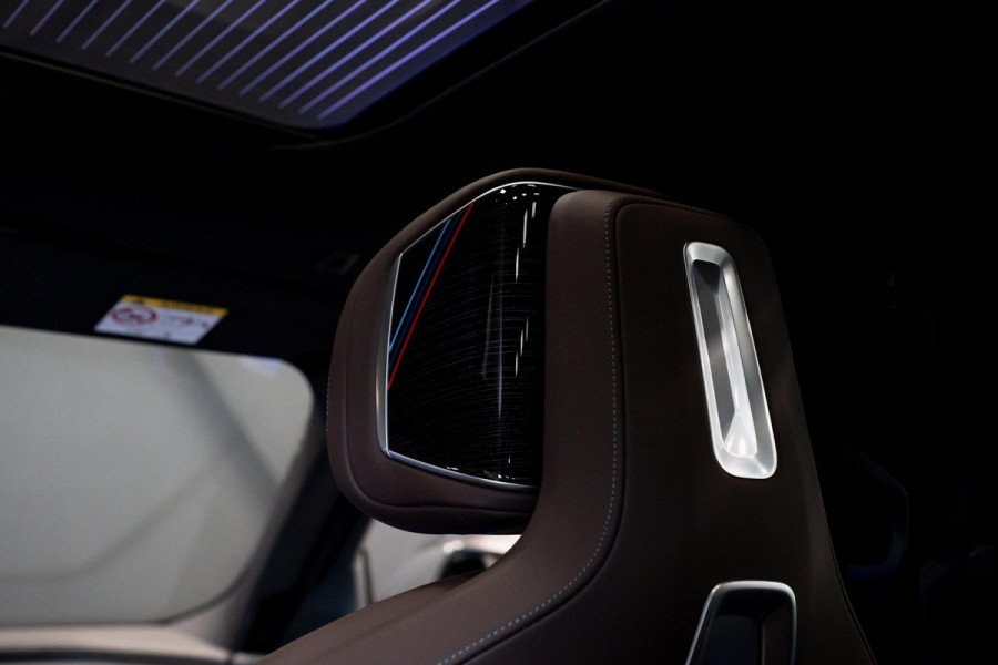 BMW 7 Serie 750e xDrive *M-Sport Pro / Panorama Sky Lounge / Bowers & Wilkins / Stoelventilatie & Massage / Head-Up Display*