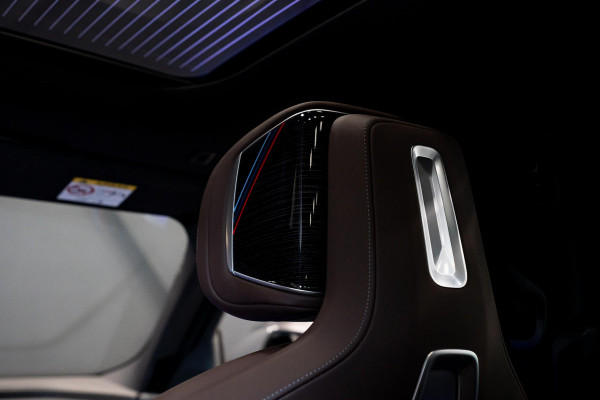 BMW 7 Serie 750e xDrive *M-Sport Pro / Panorama Sky Lounge / Bowers & Wilkins / Stoelventilatie & Massage / Head-Up Display*