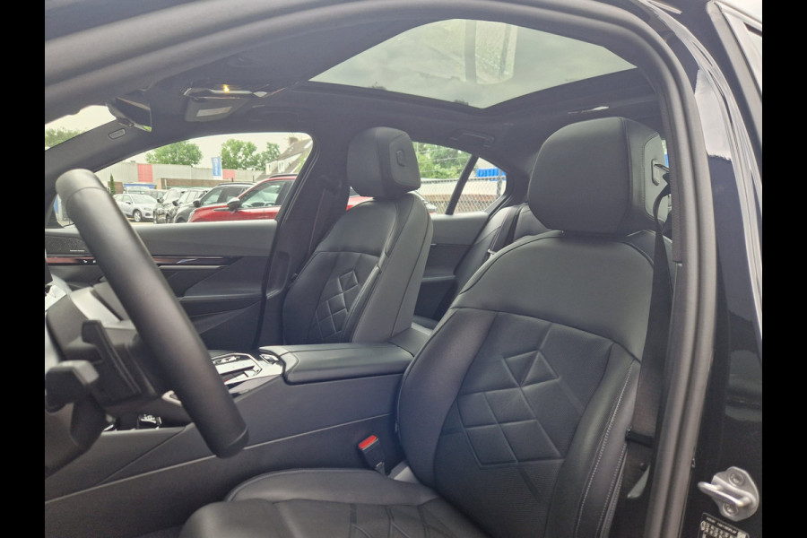 BMW 5 Serie 550e xDrive M Sport Package Pro