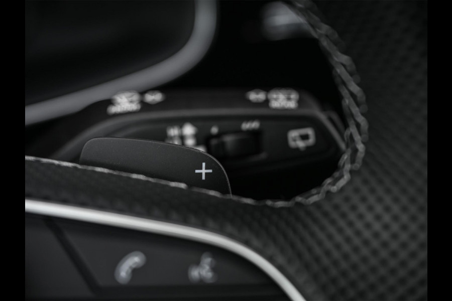 Audi Q8 55 TFSI e quattro Pro Line S | Panoramadak | 360 Camera | B&O | Head-up | Achterasbesturing | Luchtvering | Ambiance interieur | Soft close | Trekhaak | Stuurwiel verwarmd |