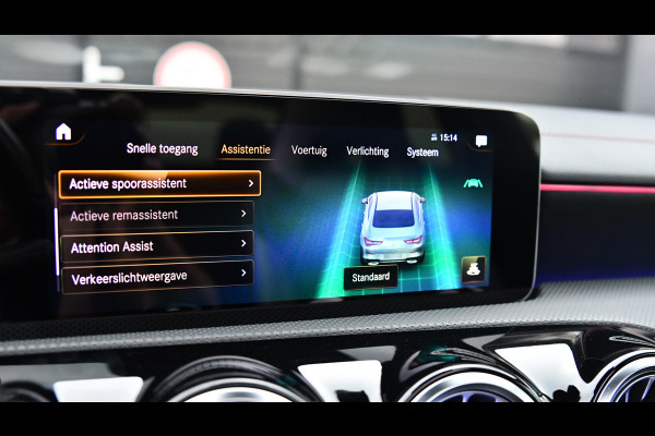 Mercedes-Benz CLA-Klasse 180 AMG-Line, Pano, Memory, 360, Ambient, Keyless!