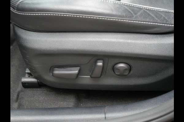 Kia e-Niro ExecutiveLine 64 kWh | SOH 99% | Schuif/kantel | JBL | Electrische stoelen | Stoelverwarming/verkoeling | Leer
