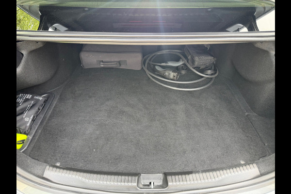 Mercedes-Benz C-Klasse 300 e AMG Line l Pano l Night l ILS l Camera l ACC l 313pk l