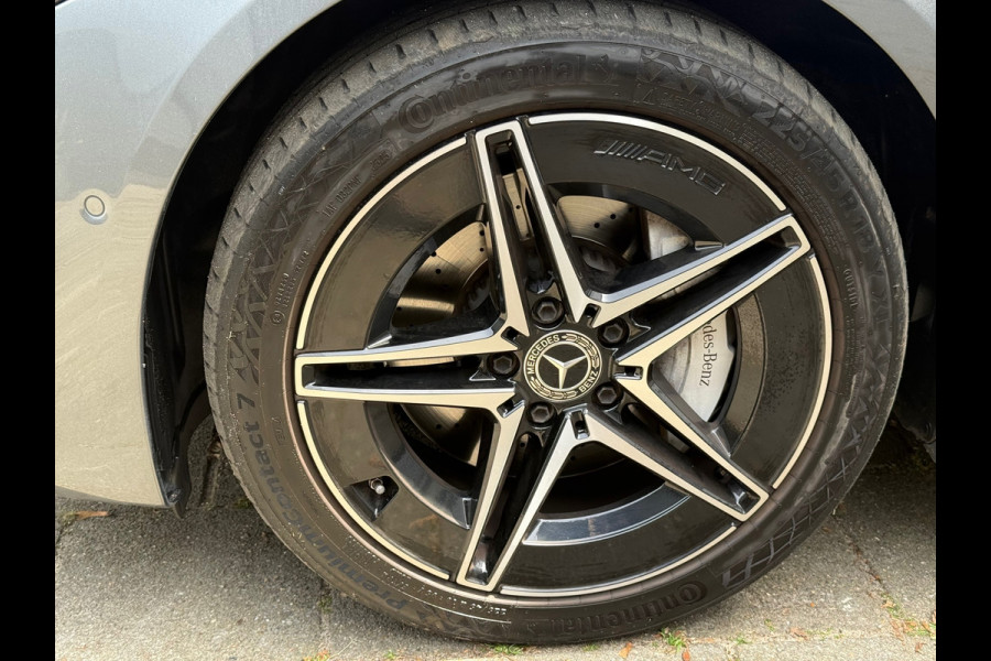 Mercedes-Benz C-Klasse 300 e AMG Line l Pano l Night l ILS l Camera l ACC l 313pk l