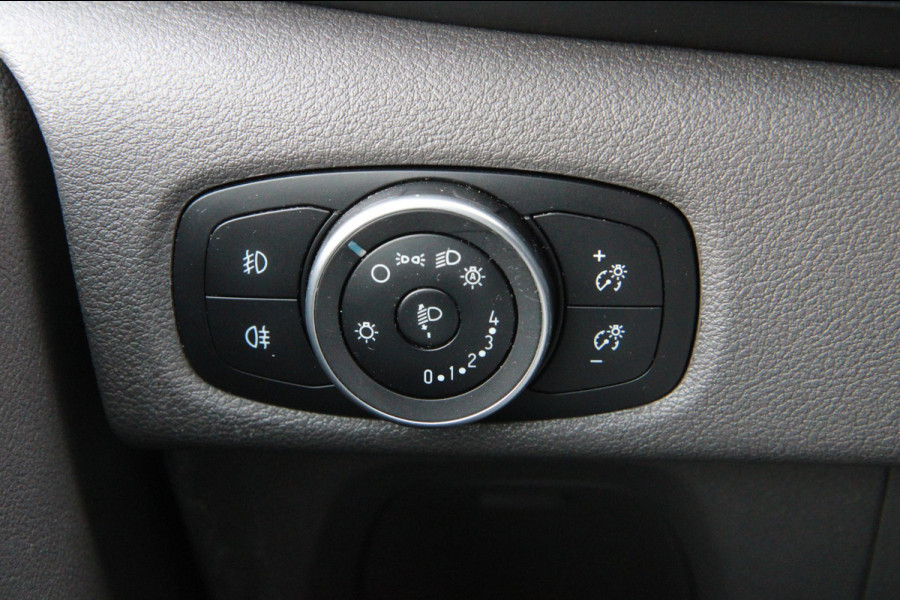Ford Transit Custom 320 2.0 TDCI L1H1 Limited / Camera / 3 zits / carplay