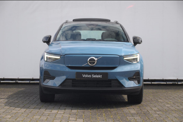 Volvo EX40 Single Ext. Range Ultra 82 kWh / Panorama schuif-kanteldak / 360 Camera / Harman Kardon / Trekhaak / Stuur- en stoelverwarming / Adaptive Cruise / Elektrische best.stoel met geheugen