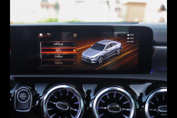 Mercedes-Benz A-Klasse 250 e Business Solution AMG Limited | Camera | Memory | ACC | Stoelverw.