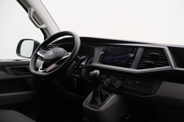 Volkswagen Transporter 2.0 TDI L2H1 30 DSG Cruise, Apple Carplay, Trekhaak, PDC