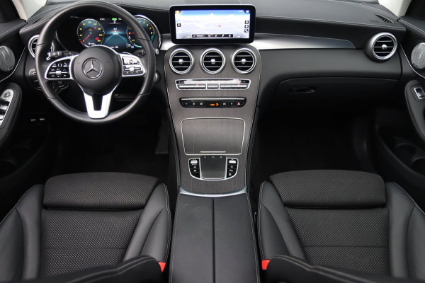Mercedes-Benz GLC 300e 4MATIC / PANODAK / 360 / BURMESTER / MATRIX / CARPLAY