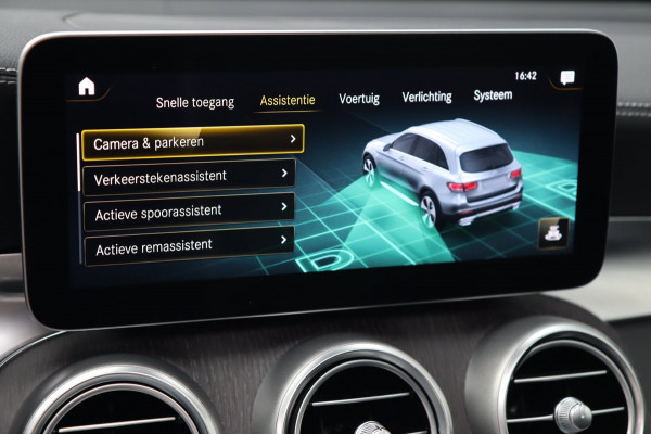 Mercedes-Benz GLC 300e 4MATIC / PANODAK / 360 / BURMESTER / MATRIX / CARPLAY