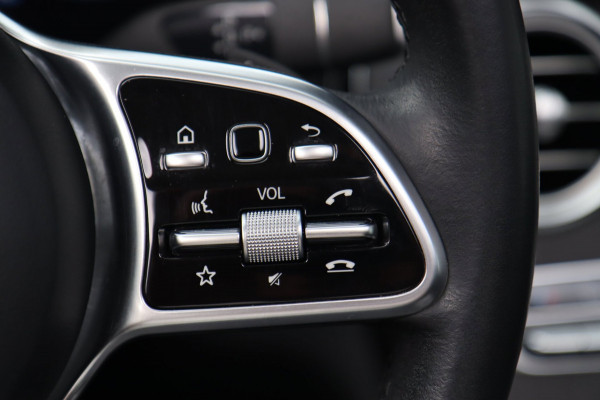 Mercedes-Benz GLC 300e 4MATIC / PANODAK / 360 / BURMESTER / MATRIX / CARPLAY