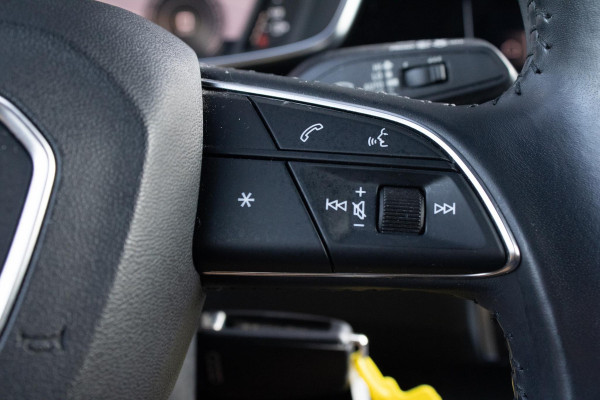 Audi Q3 35 TFSI Advanced Matrix Camera Stoelverwarming Trekhaak