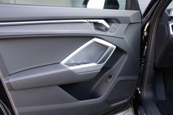Audi Q3 35 TFSI Advanced Matrix Camera Stoelverwarming Trekhaak