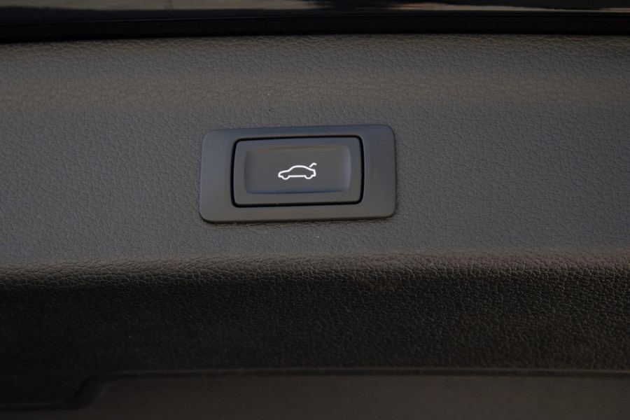 Audi Q3 35 TFSI Advanced Matrix Camera Stoelverwarming Trekhaak