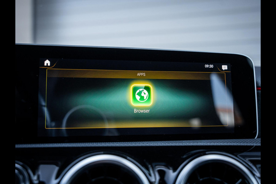 Mercedes-Benz A-Klasse 220 d Premium Plus - AMG l Pano l Night pakket