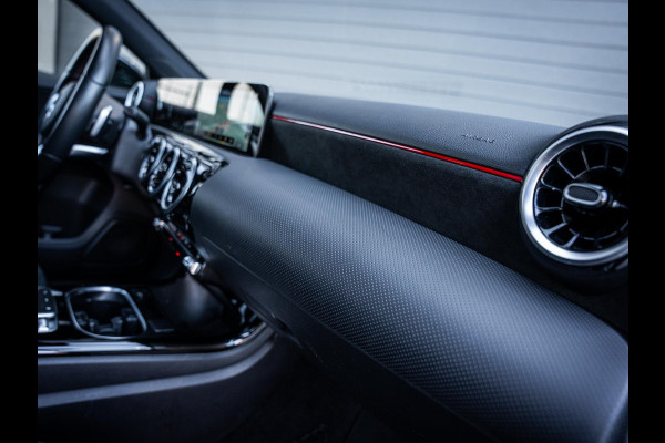 Mercedes-Benz A-Klasse 220 d Premium Plus - AMG l Pano l Night pakket