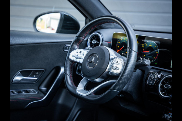 Mercedes-Benz A-Klasse 220 d Premium Plus - AMG l Pano l Night pakket