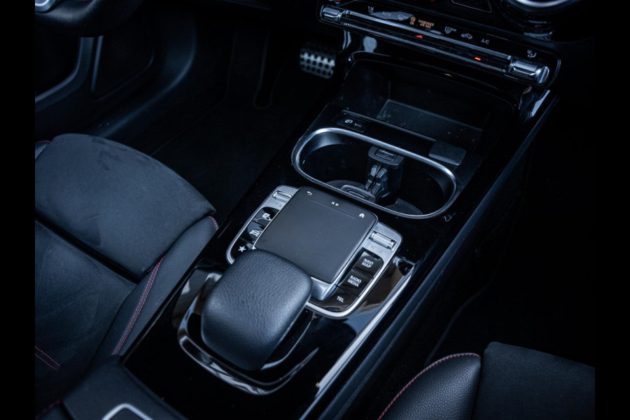 Mercedes-Benz A-Klasse 220 d Premium Plus - AMG l Pano l Night pakket