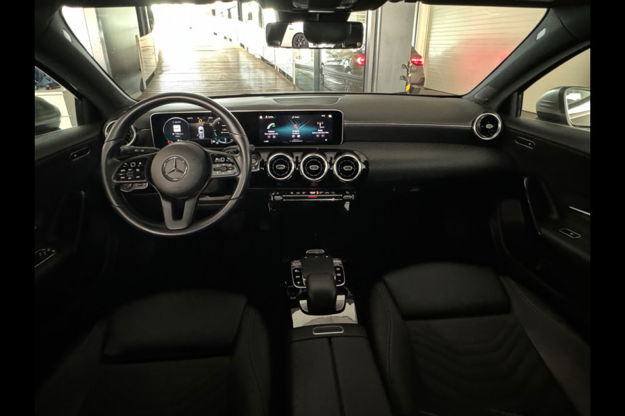 Mercedes-Benz A-Klasse 200 Business Solution NAP|Camera|Lane