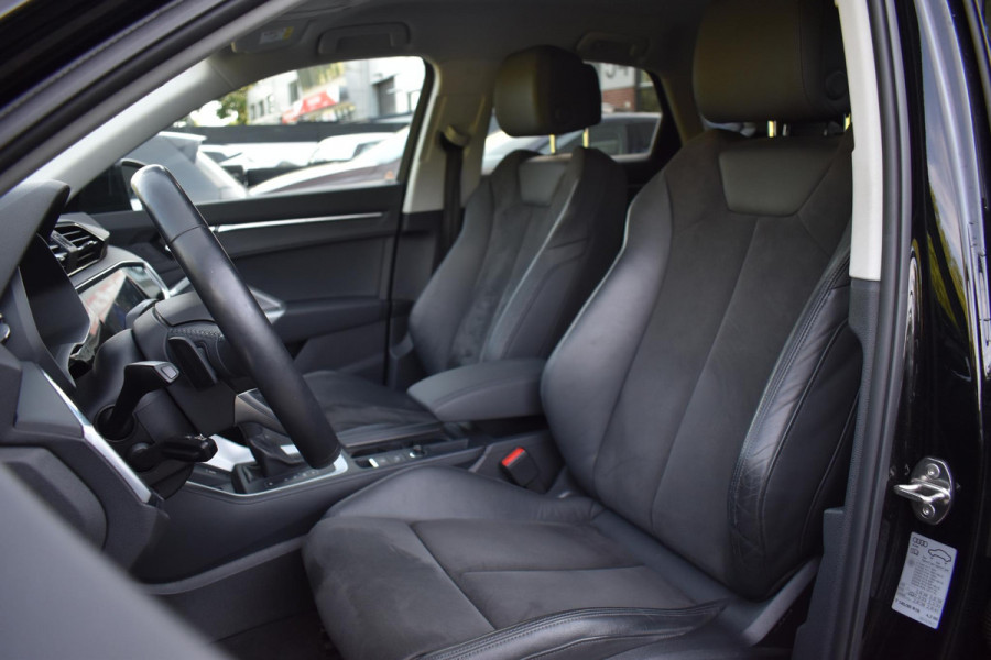Audi Q3 Sportback 35 TFSI Mhev S Line ACC Lane D.Hoek Keyless Trekhaak