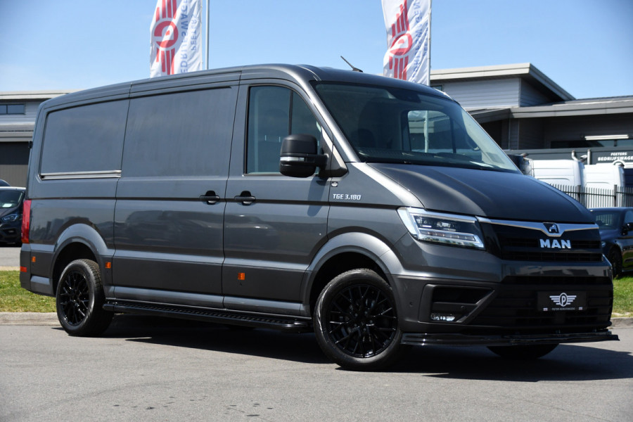MAN TGE 3.180 2.0 L3H2 PB Edition Camera, Cruise, Carplay, LED, Clima, Stoelverwarming, Trekhaak, Standkachel, Uniek!