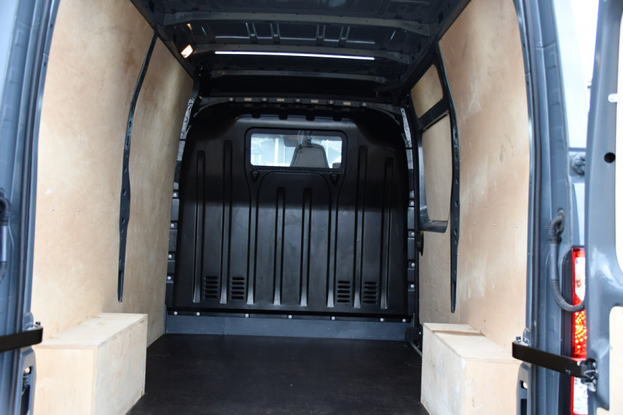 Renault Master T35 2.3 dCi 150 L2H2 PB Edition Camera, Cruise, Carplay, Automaat, Clima, 150pk, Multimedia, NAVI, Uniek!