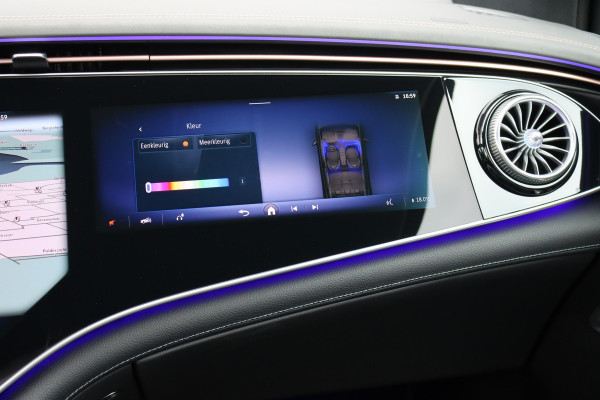 Mercedes-Benz EQE SUV 500 4MATIC AMG Line Premium 91 kWh | Hyperscreen | Distronic+ | Nappa Leder | Stoelventilatie | Trekhaak | Burmester | Digital Light | Panoramadak | Keyless Go |