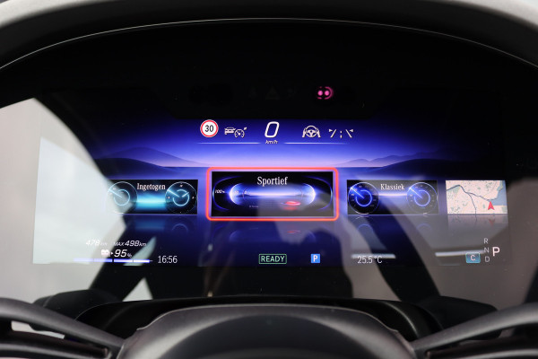 Mercedes-Benz EQE SUV 500 4MATIC AMG Line Premium 91 kWh | Hyperscreen | Distronic+ | Nappa Leder | Stoelventilatie | Trekhaak | Burmester | Digital Light | Panoramadak | Keyless Go |