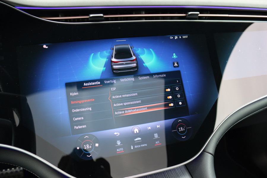 Mercedes-Benz EQE SUV 500 4MATIC AMG Line Premium 91 kWh | Hyperscreen | Distronic+ | Nappa Leder | Stoelventilatie | Trekhaak | Burmester | Digital Light | Panoramadak | Keyless Go |