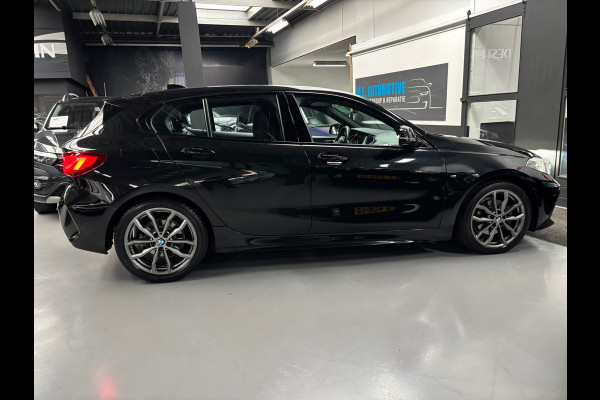 BMW 1-serie 118i Executive M-Sport / Led / Navi / Stoelverwarming