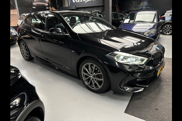 BMW 1-serie 118i Executive M-Sport / Led / Navi / Stoelverwarming