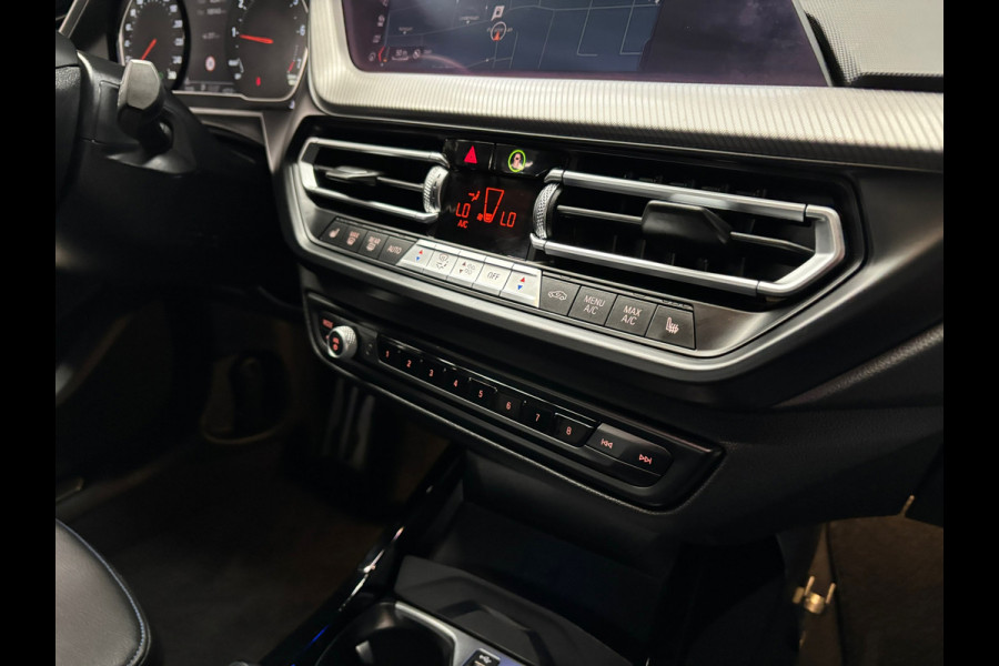 BMW 1-serie 118i Executive M-Sport / Led / Navi / Stoelverwarming