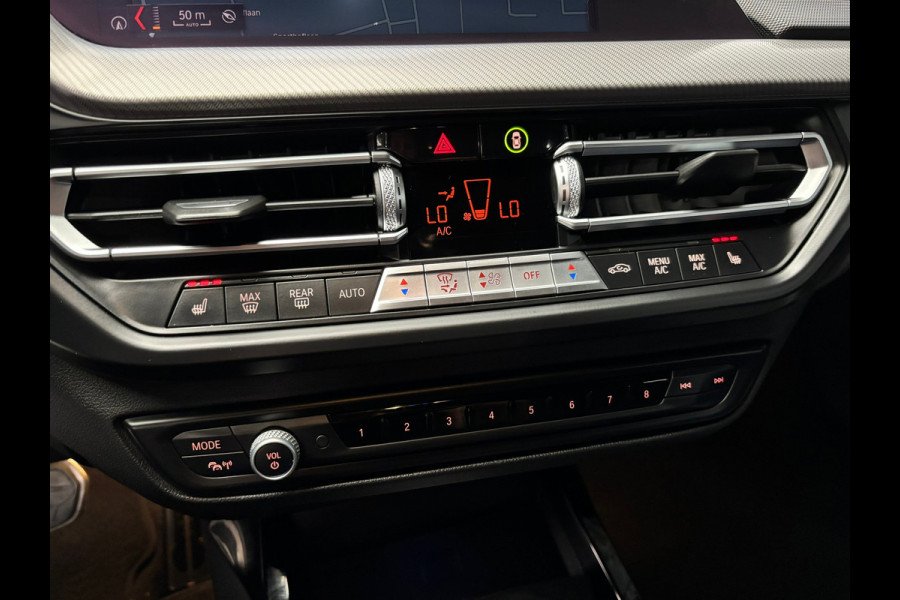 BMW 1-serie 118i Executive M-Sport / Led / Navi / Stoelverwarming