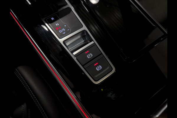 Audi A6 Avant 55 TFSI e quattro S Competition RS-Stoelen|B&o|Sfeer|Panorama|367PK