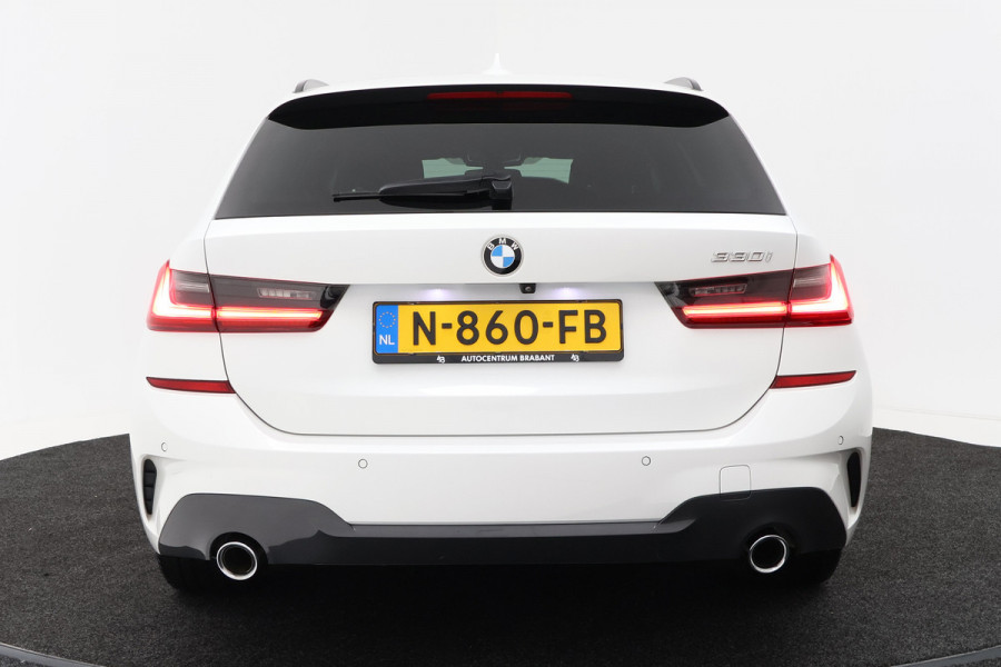 BMW 3 Serie Touring 330i High Executive (CAMERA, STOELVERWARMING, SFEERVERLICHTING, ELEKTR STOELEN, PARKEERSENSOREN)