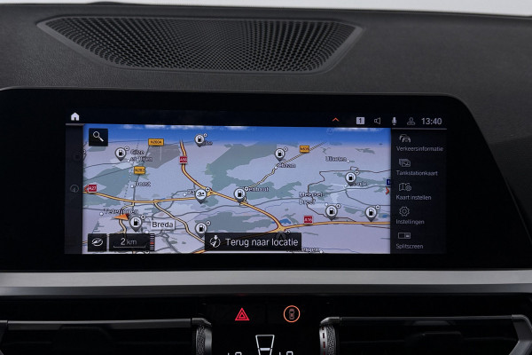 BMW 3 Serie Touring 330i High Executive (CAMERA, STOELVERWARMING, SFEERVERLICHTING, ELEKTR STOELEN, PARKEERSENSOREN)