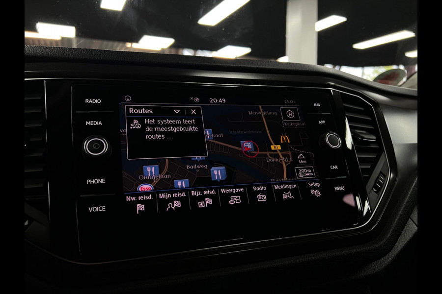 Volkswagen T-Roc 1.0 TSI | Camera | Elek.Koffer| Lane | Pano