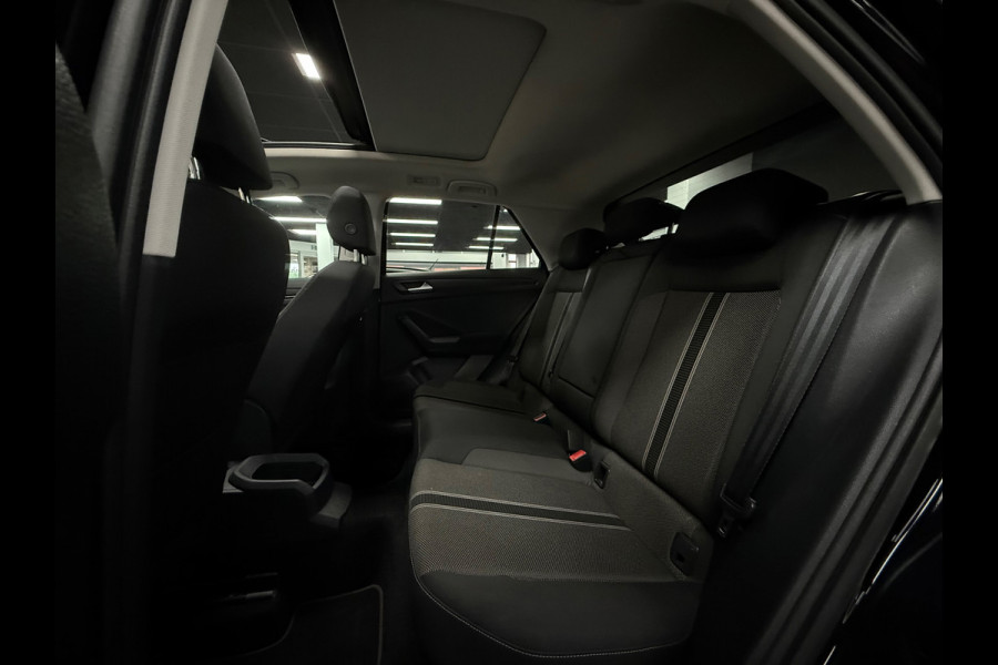Volkswagen T-Roc 1.0 TSI | Camera | Elek.Koffer| Lane | Pano