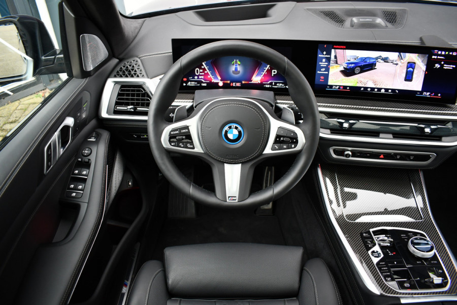 BMW X5 xDrive50e M-Sport Pro Skylounge ACC Trekh B&W Massage Ventilatie Alcantara 22inch