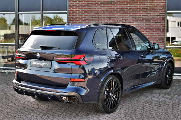 BMW X5 xDrive50e M-Sport Pro Skylounge ACC Trekh B&W Massage Ventilatie Alcantara 22inch