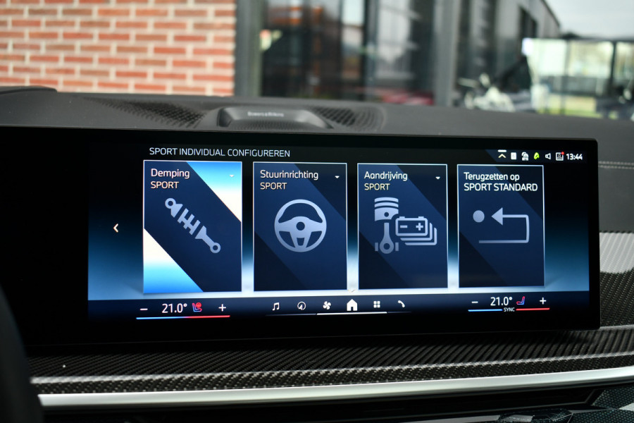 BMW X5 xDrive50e M-Sport Pro Skylounge ACC Trekh B&W Massage Ventilatie Alcantara 22inch