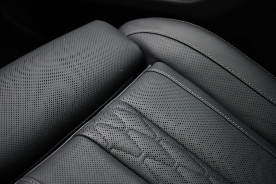 BMW X5 xDrive50e M-Sport Pro Skylounge ACC Trekh B&W Massage Ventilatie Alcantara 22inch