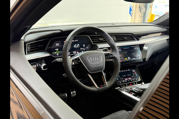 Audi Q8 e-tron 55 quattro S-line Black Edition 115 kWh | 408PK | Pano | Trekhaak | Matrix Led | B&O Sound | Ambient | 21inch |